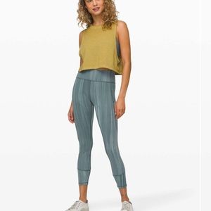 Lululemon In Movement Tight 25" *Everlux